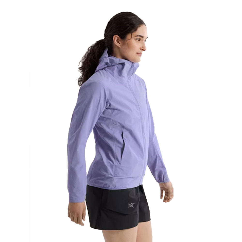 Arc'teryx Gamma Lightweight Hoody Women's Moonstone 7779-021638 jassen online bestellen bij Kathmandu Outdoor & Travel