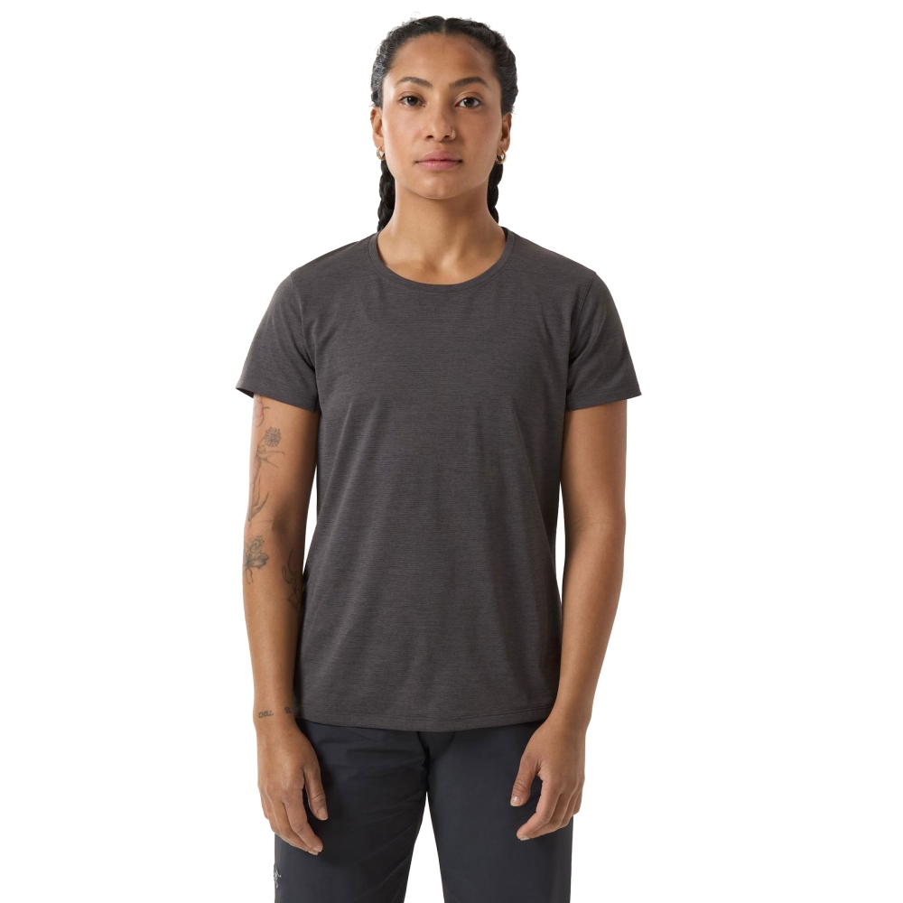 Arc'teryx Taema Crew SS Women's Black Heather 7309-000033 shirts en tops online bestellen bij Kathmandu Outdoor & Travel