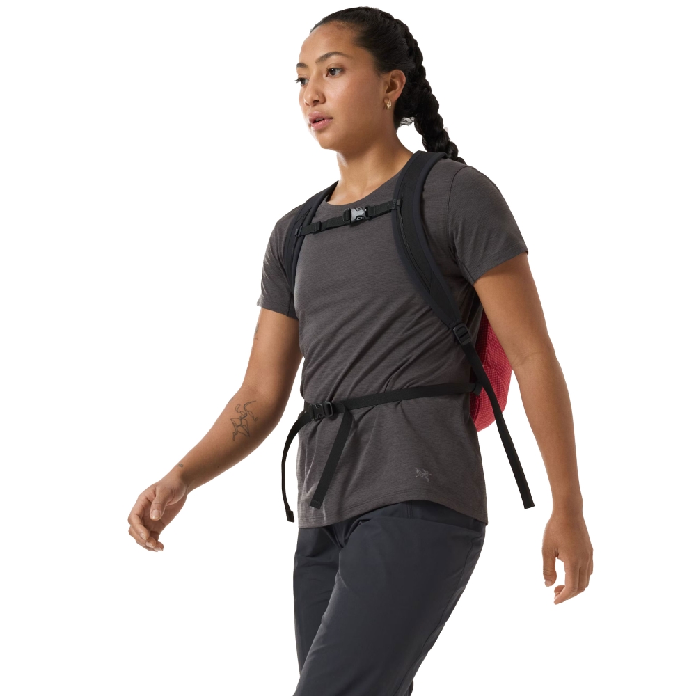 Arc'teryx Taema Crew SS Women's Black Heather 7309-000033 shirts en tops online bestellen bij Kathmandu Outdoor & Travel