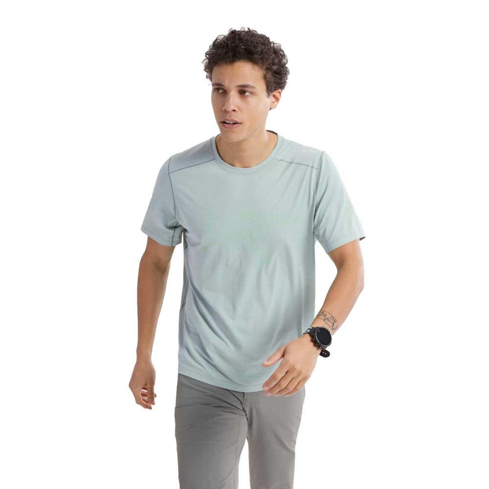 Arc'teryx Cormac Logo SS Stone Green Heather 9726-021915 shirts en tops online bestellen bij Kathmandu Outdoor & Travel