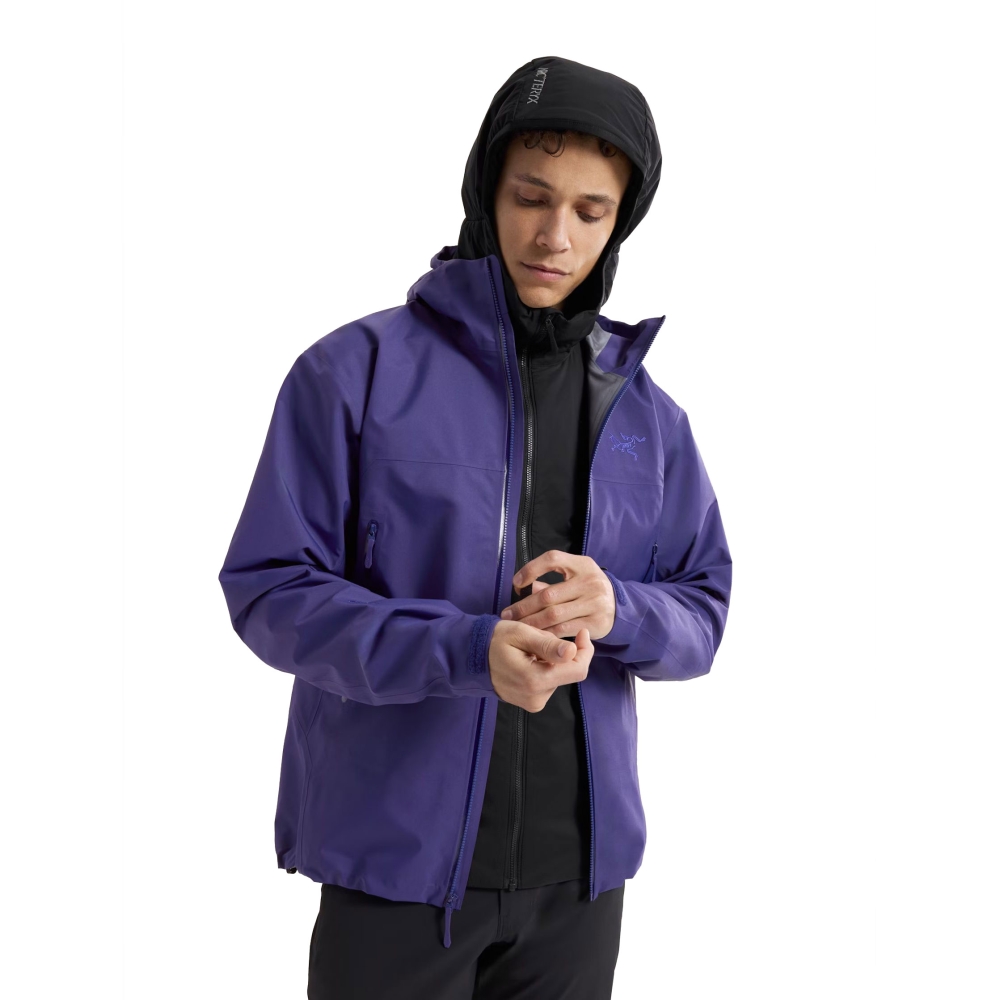 Arc'teryx Atom Hoody Black 9556-002291 jassen online bestellen bij Kathmandu Outdoor & Travel