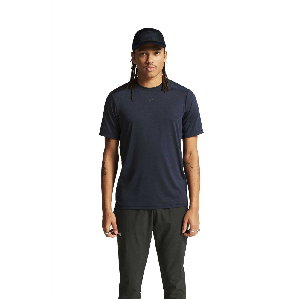 Craft Adv Essence SS Tee 2 Blaze 1914792-396000 shirts en tops online bestellen bij Kathmandu Outdoor & Travel
