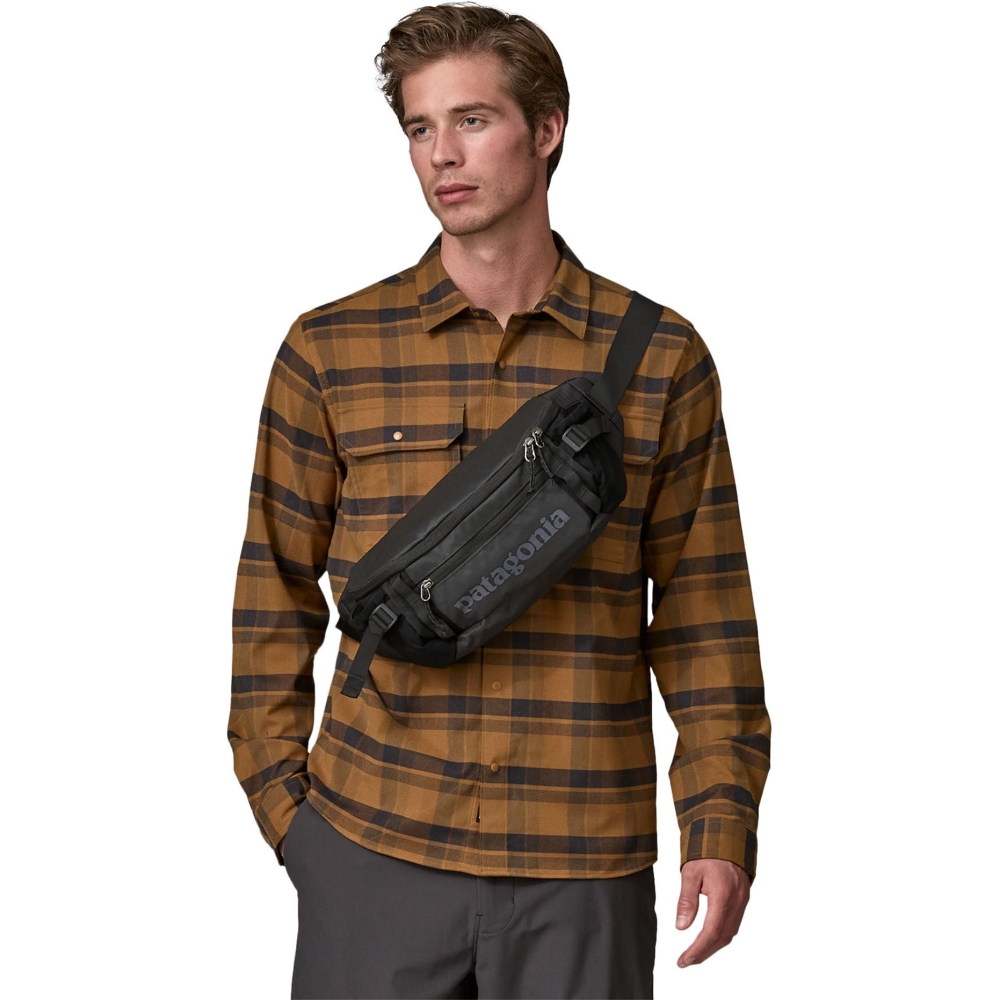 Patagonia Black Hole Waist Pack 5L Black 49282-BLK tassen online bestellen bij Kathmandu Outdoor & Travel
