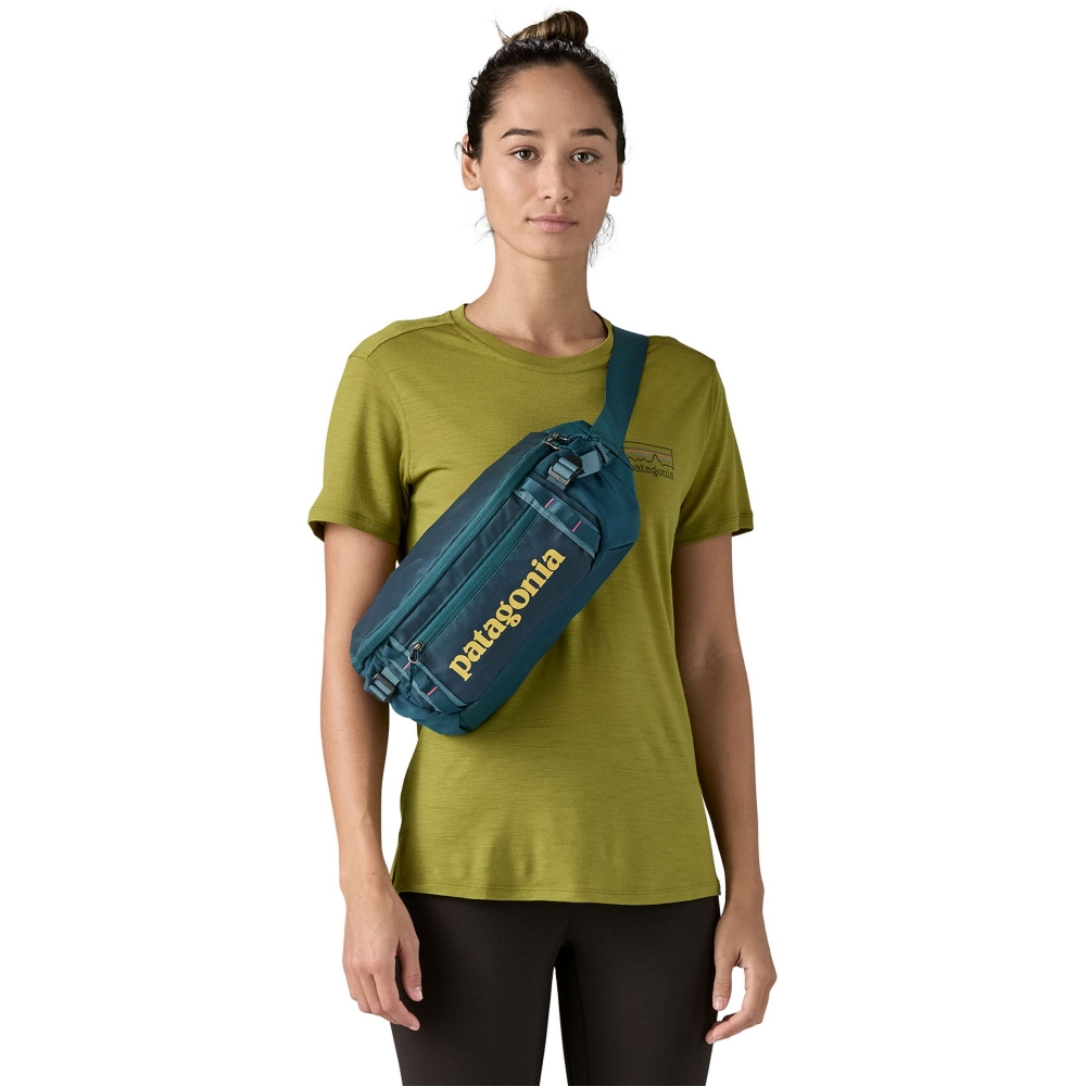 Patagonia Black Hole Waist Pack 5L Tidal Teal 49282-TDT tassen online bestellen bij Kathmandu Outdoor & Travel