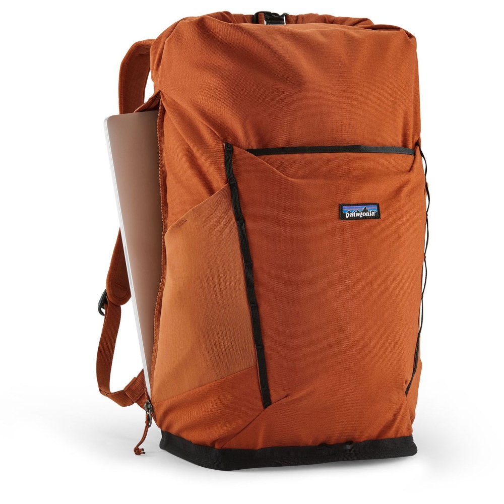 Patagonia Fieldsmith Roll Top Pack Robin Brown 48543-ROBN dagrugzakken online bestellen bij Kathmandu Outdoor & Travel