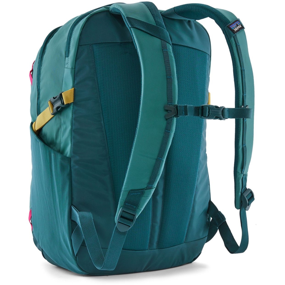 Patagonia Refugio Day Pack 26L Wetland Blue 47913-WLDB dagrugzakken online bestellen bij Kathmandu Outdoor & Travel