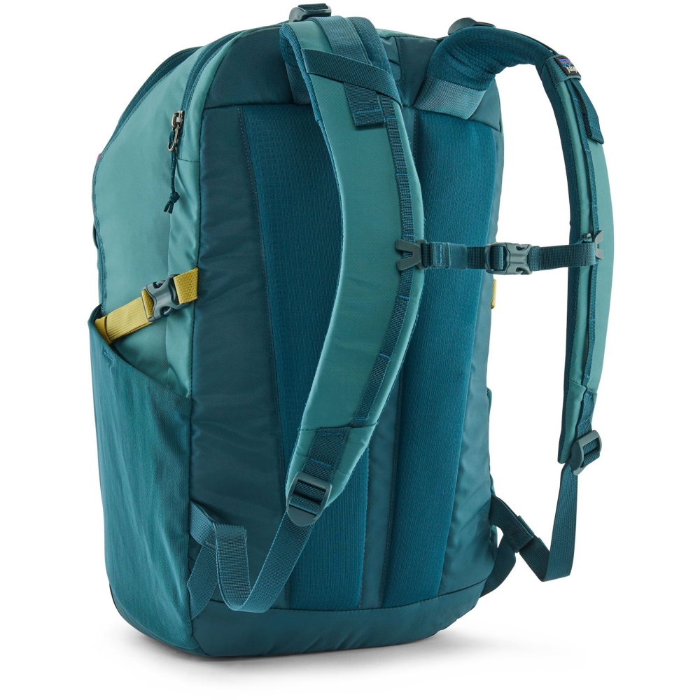 Patagonia Refugio Day Pack 30L Wetland Blue 47928-WLDB dagrugzakken online bestellen bij Kathmandu Outdoor & Travel