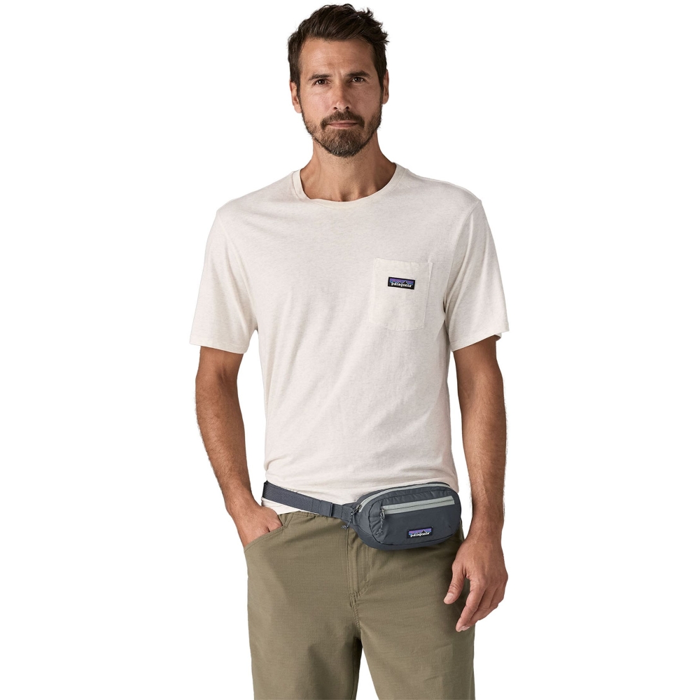 Patagonia Terravia Mini Hip Pack Smolder Blue 49448-SMDB tassen online bestellen bij Kathmandu Outdoor & Travel