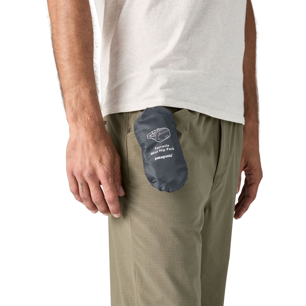 Patagonia Terravia Mini Hip Pack Smolder Blue 49448-SMDB tassen online bestellen bij Kathmandu Outdoor & Travel