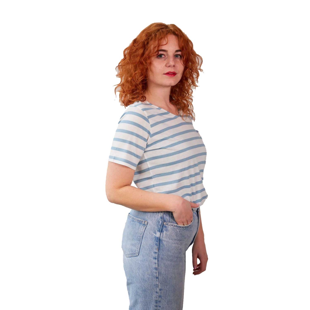 Blue Loop Originals Refibra Loose Fit V-neck Tshirt Women's White/Blue Shadow W-RLF014-25-B122 shirts en tops online bestellen bij Kathmandu Outdoor & Travel