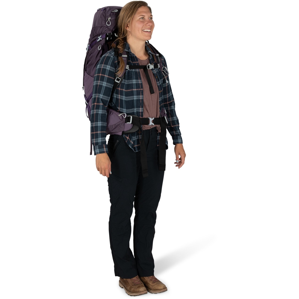 Osprey Aura AG 50 Women's Enchantment Purple 1-176-474 dagrugzakken online bestellen bij Kathmandu Outdoor & Travel