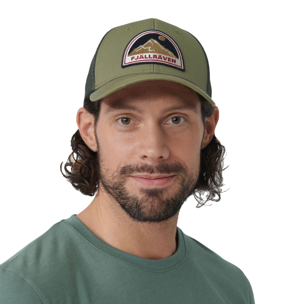 Fjällräven Badge Långtradarkeps Green F78152-620 kleding accessoires online bestellen bij Kathmandu Outdoor & Travel