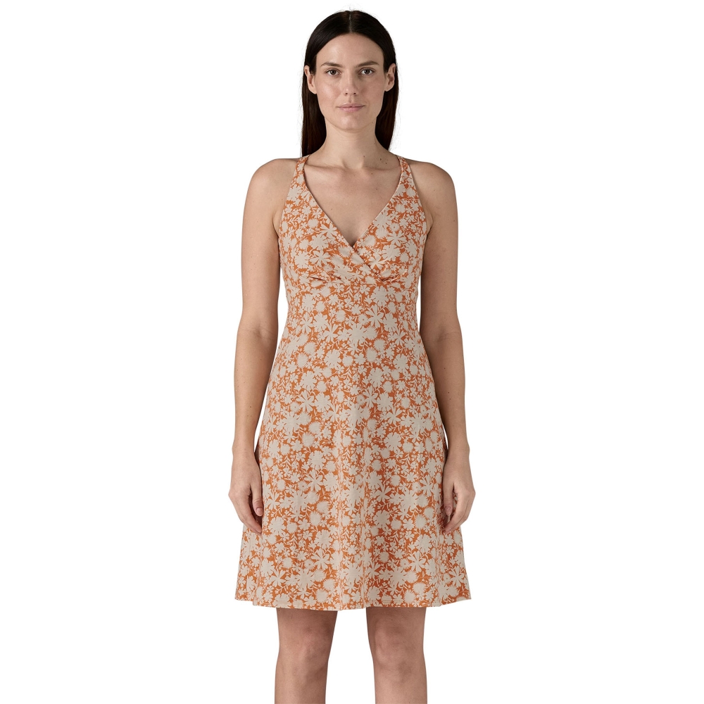 Patagonia Amber Dawn Dress Women's Way Back: Rock Melon 59085-WBRO jurken en rokken online bestellen bij Kathmandu Outdoor & Travel