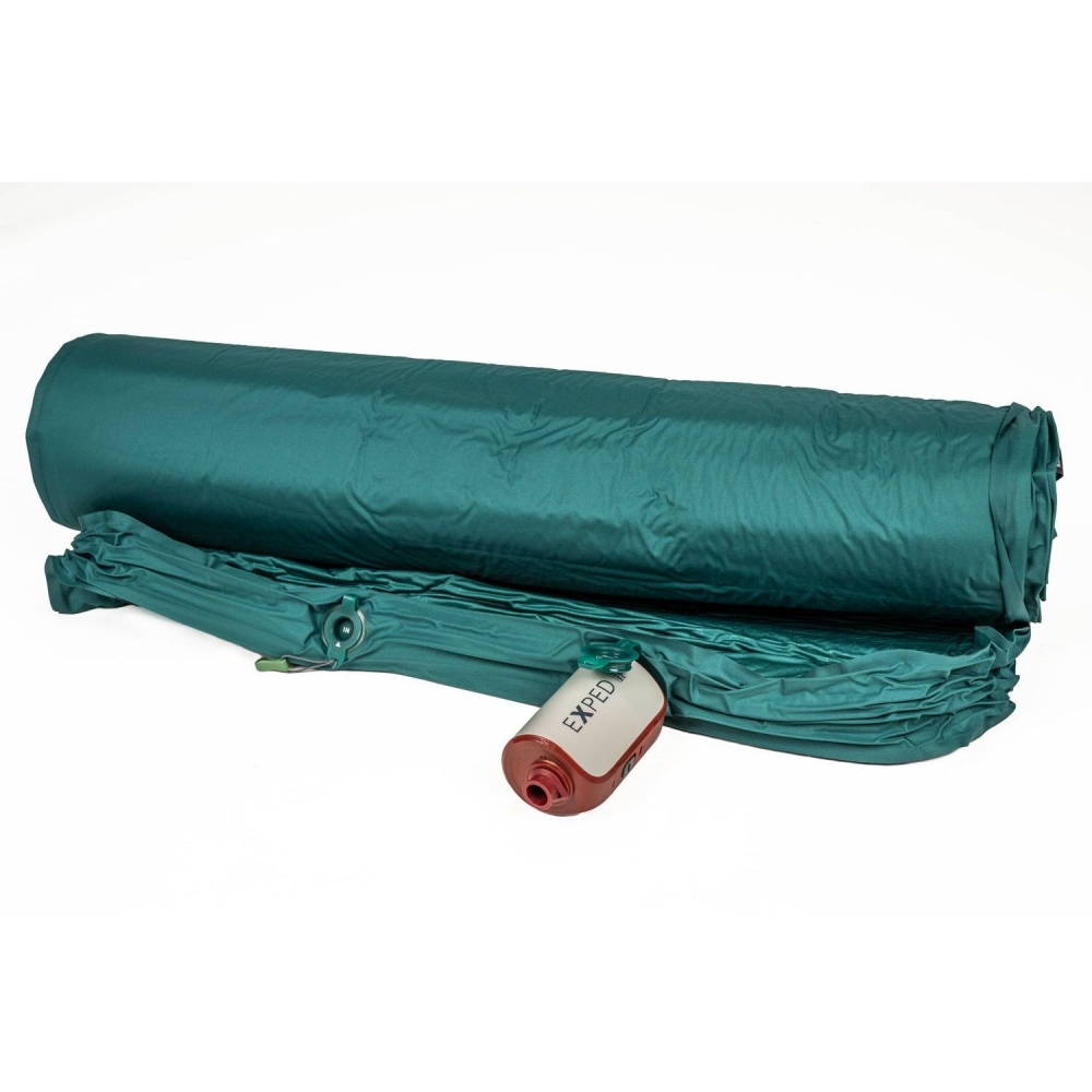 Exped Mega Pump Bordeaurood E7846760 slaapmatjes online bestellen bij Kathmandu Outdoor & Travel