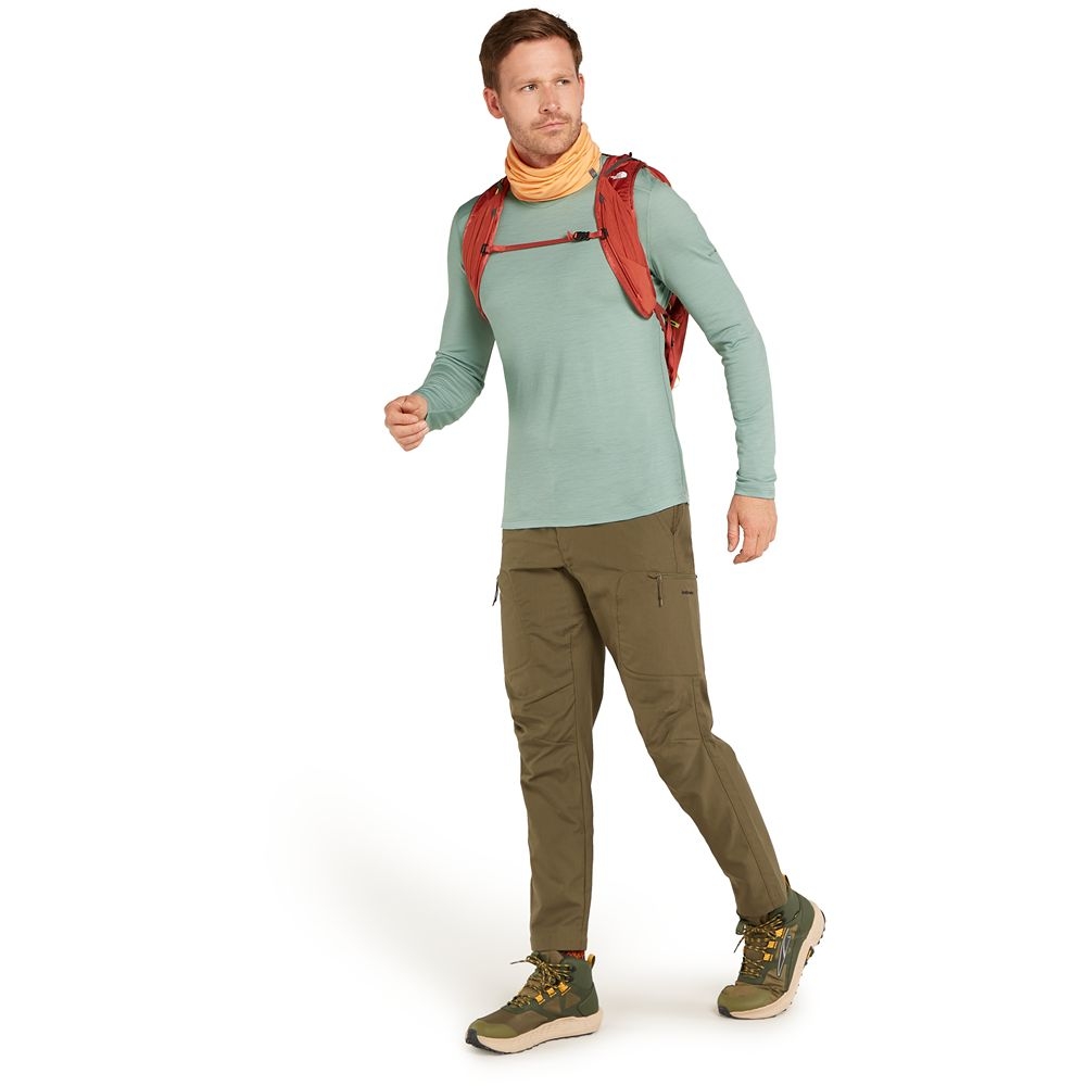 Icebreaker 200 Oasis LS Crewe Moss IB104365-01G1 shirts en tops online bestellen bij Kathmandu Outdoor & Travel