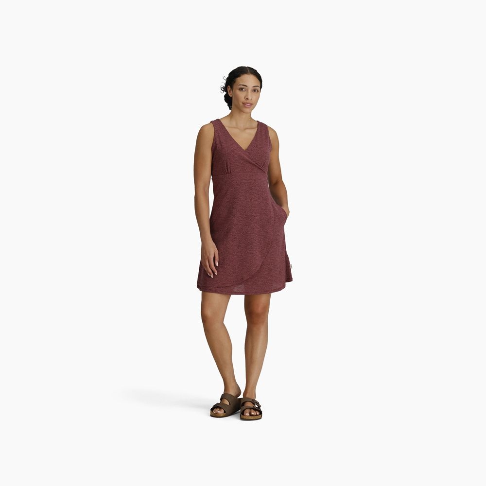 Royal Robbins Featherweight Knit Dress Wild Rhubarb Nisene Pt Y616007S-655 jurken en rokken online bestellen bij Kathmandu Outdoor & Travel