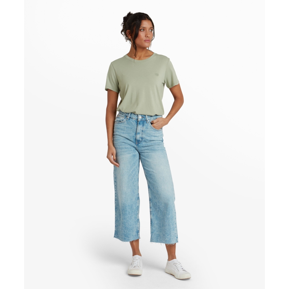 Sherpa Adventure Gear Bali Tee Women's Cellery SW21033-830 shirts en tops online bestellen bij Kathmandu Outdoor & Travel