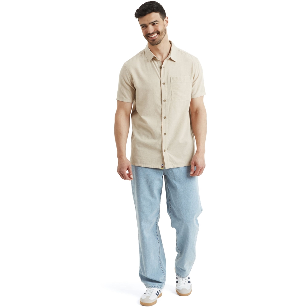 Sherpa Adventure Gear Daha SS Shirt Bardiya Sand SM11052-118 shirts en tops online bestellen bij Kathmandu Outdoor & Travel