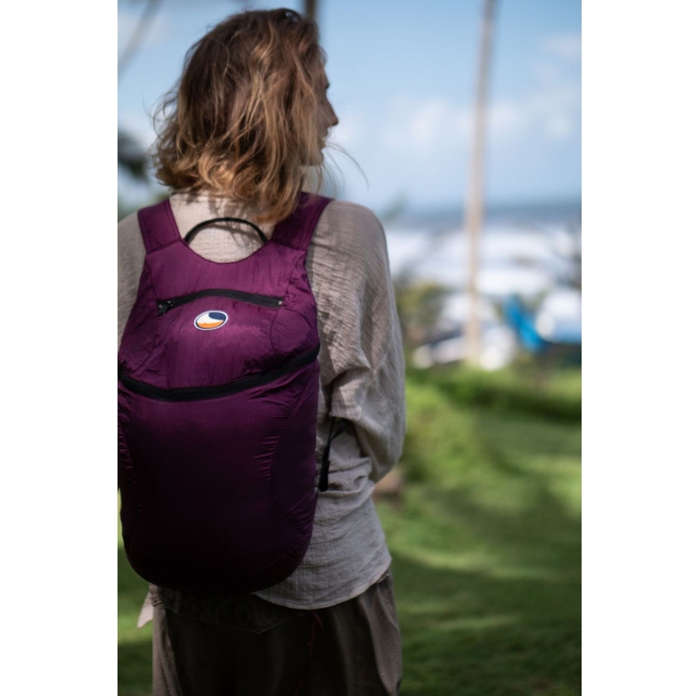 Ticket to the Moon Backpack Plus Plum TMPBP78 dagrugzakken online bestellen bij Kathmandu Outdoor & Travel
