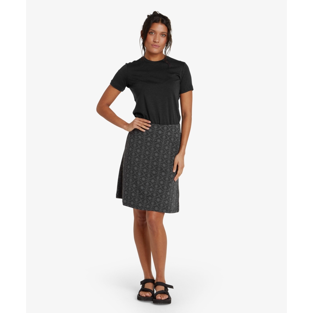 Sherpa Adventure Gear Padma Pull On Skirt Women's Black Sublime SW24007-136 jurken en rokken online bestellen bij Kathmandu Outdoor & Travel