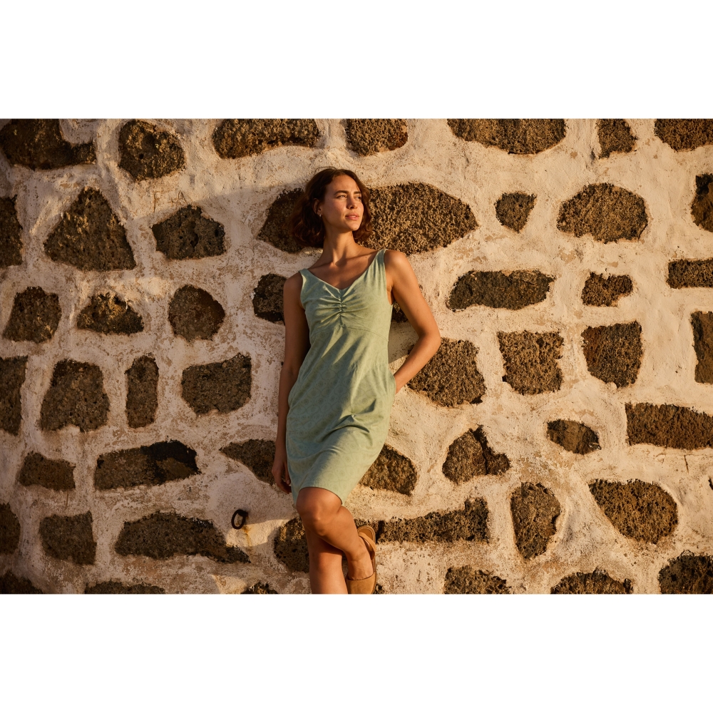 Sherpa Adventure Gear Neha Empire Dress Women's Celery Sublime SW24054-888 jurken en rokken online bestellen bij Kathmandu Outdoor & Travel
