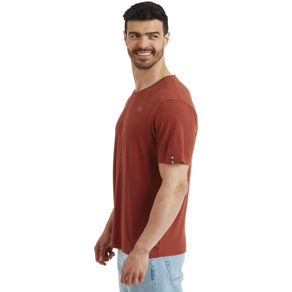Sherpa Adventure Gear Bali Terrain Tee Rust SM11069-444 shirts en tops online bestellen bij Kathmandu Outdoor & Travel