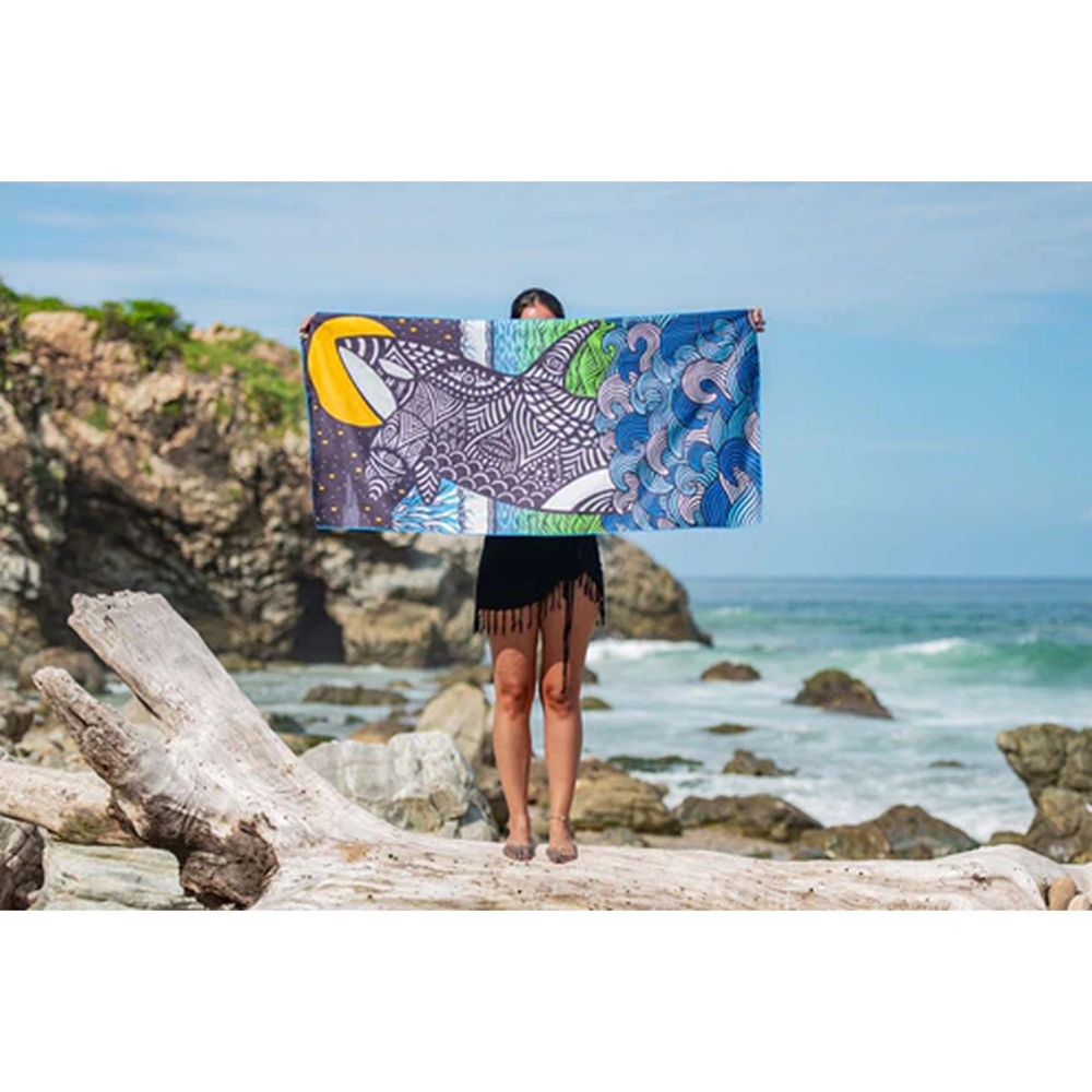 Packtowl Personal Towel Orca 14232 toiletartikelen online bestellen bij Kathmandu Outdoor & Travel