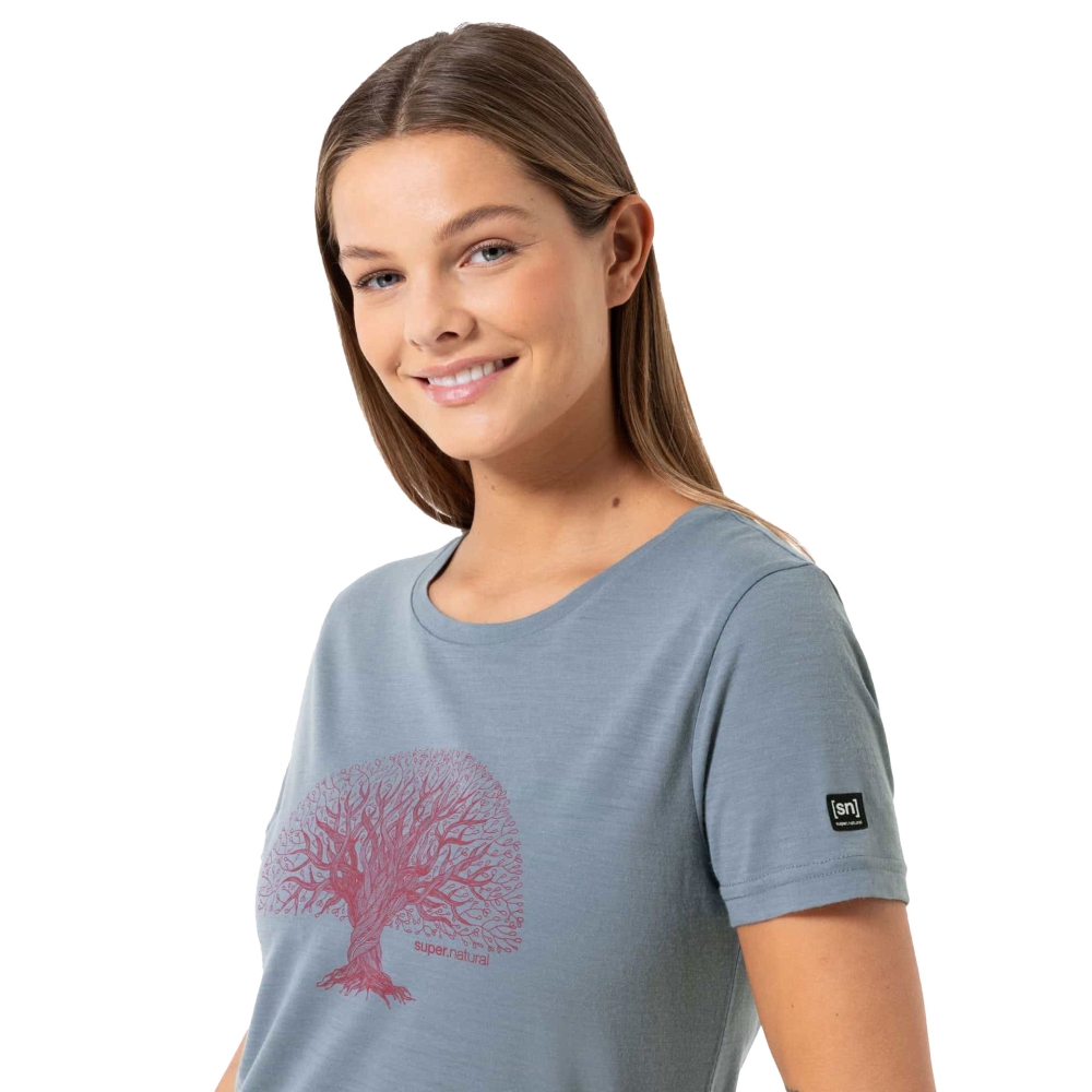 Super Natural Tree Of Knowledge Tee Women's Flint Stone/Sangria SNWP03066-20F shirts en tops online bestellen bij Kathmandu Outdoor & Travel