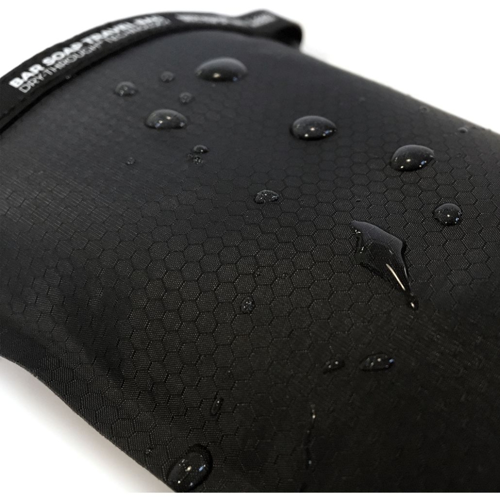 Matador Matador FlatPak Soap Bar Case Charcoal MATFPS1001B toiletartikelen online bestellen bij Kathmandu Outdoor & Travel