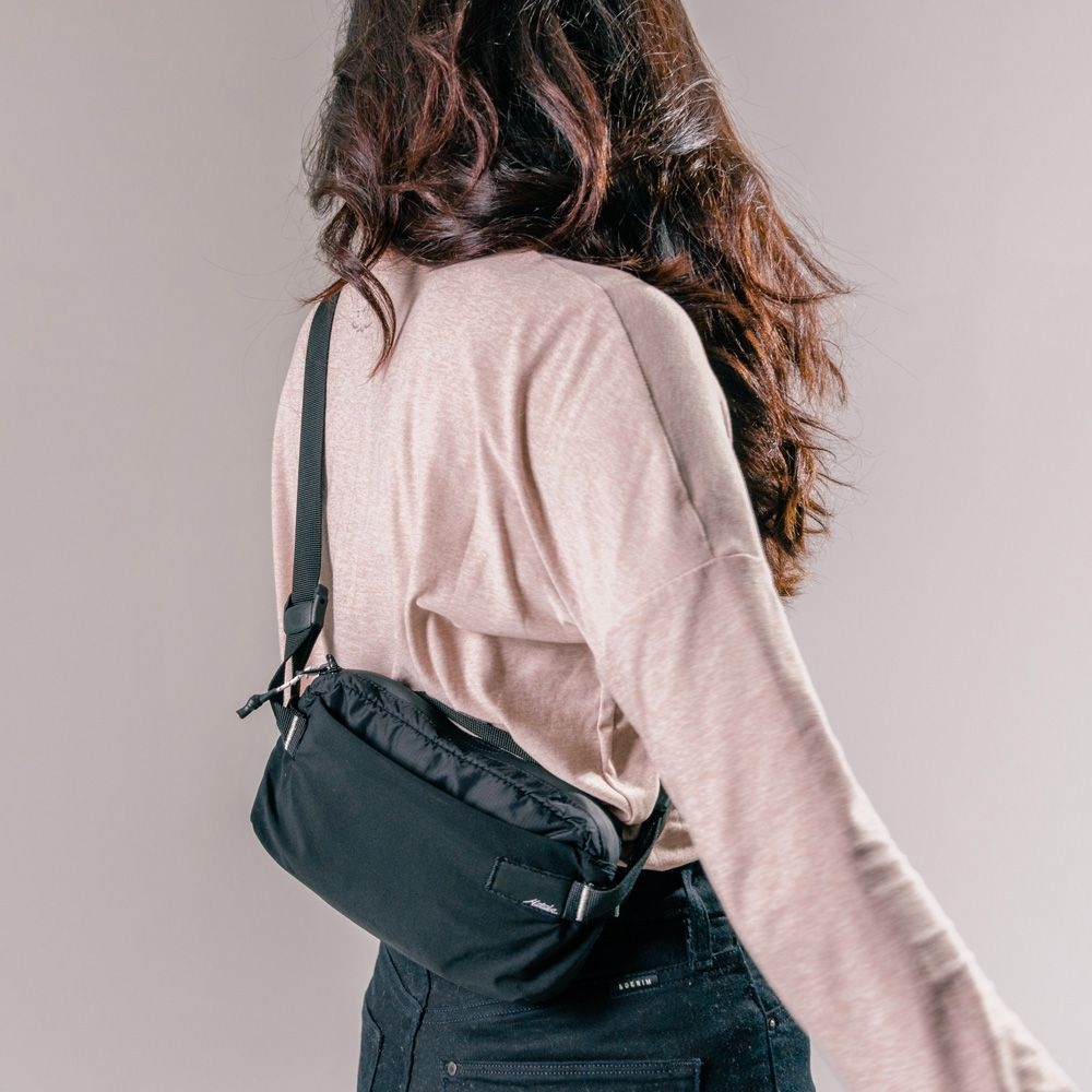 Matador Matador ReFraction Packable Sling Black MATOG2HP01BK tassen online bestellen bij Kathmandu Outdoor & Travel