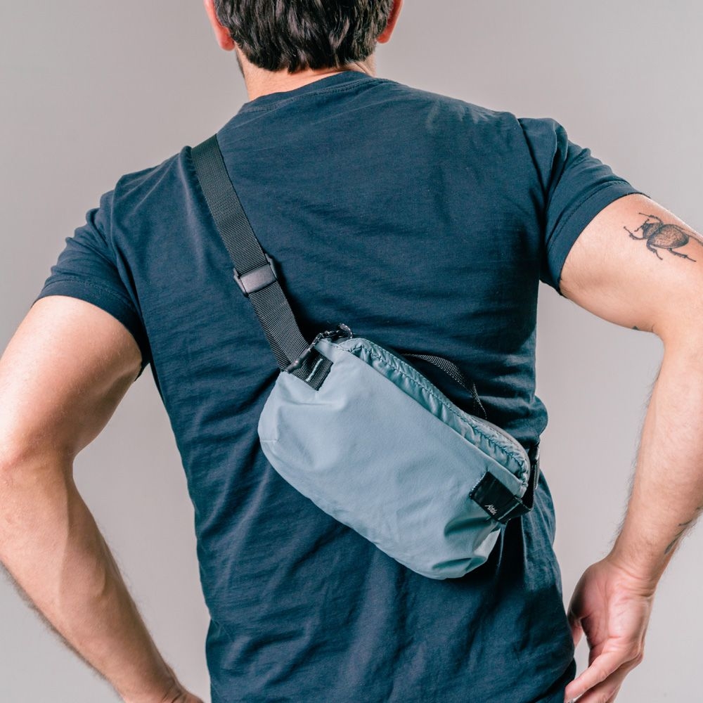 Matador Matador ReFraction Packable Sling Blue MATOG2HP01BL tassen online bestellen bij Kathmandu Outdoor & Travel