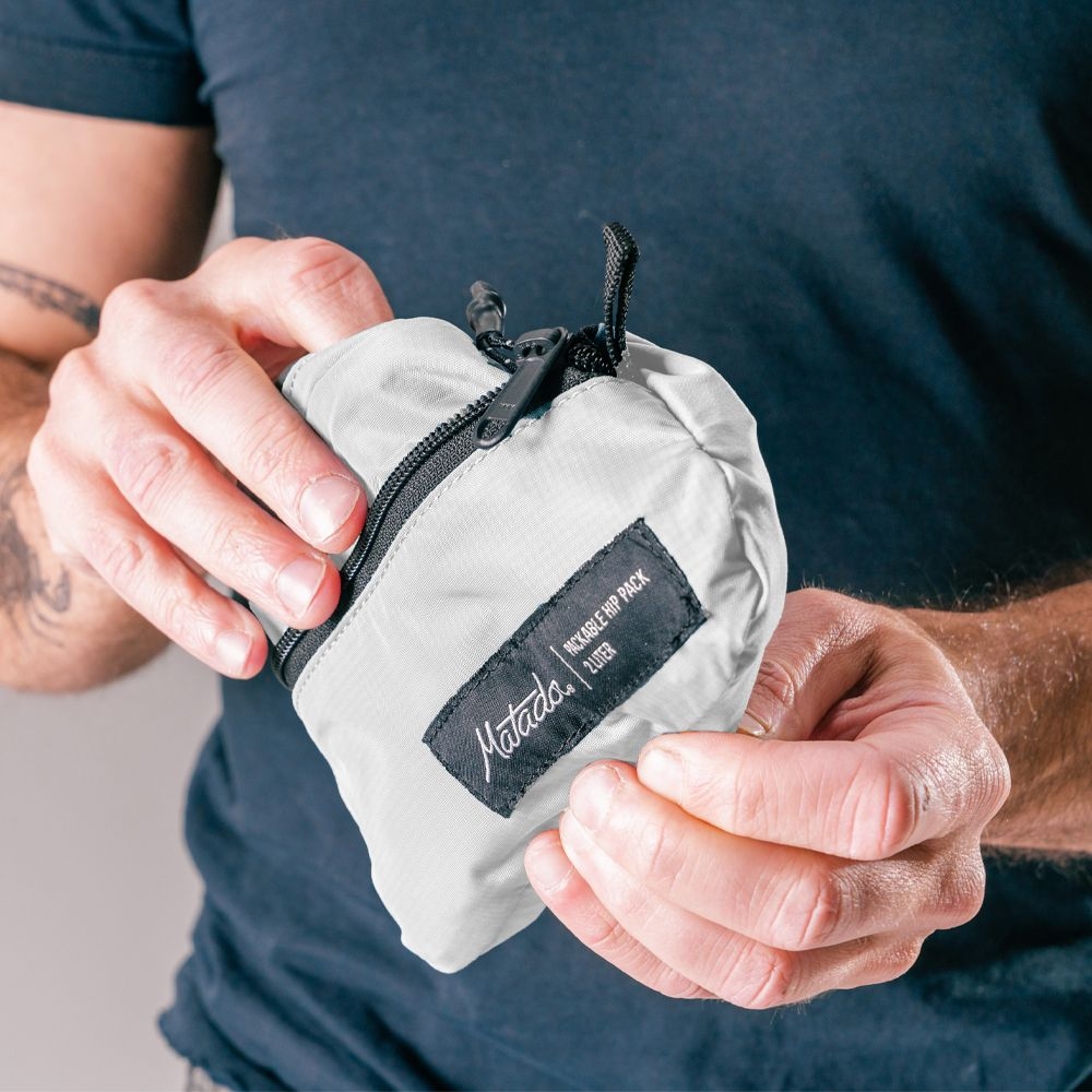 Matador Matador ReFraction Packable Sling White MATOG2HP01W tassen online bestellen bij Kathmandu Outdoor & Travel