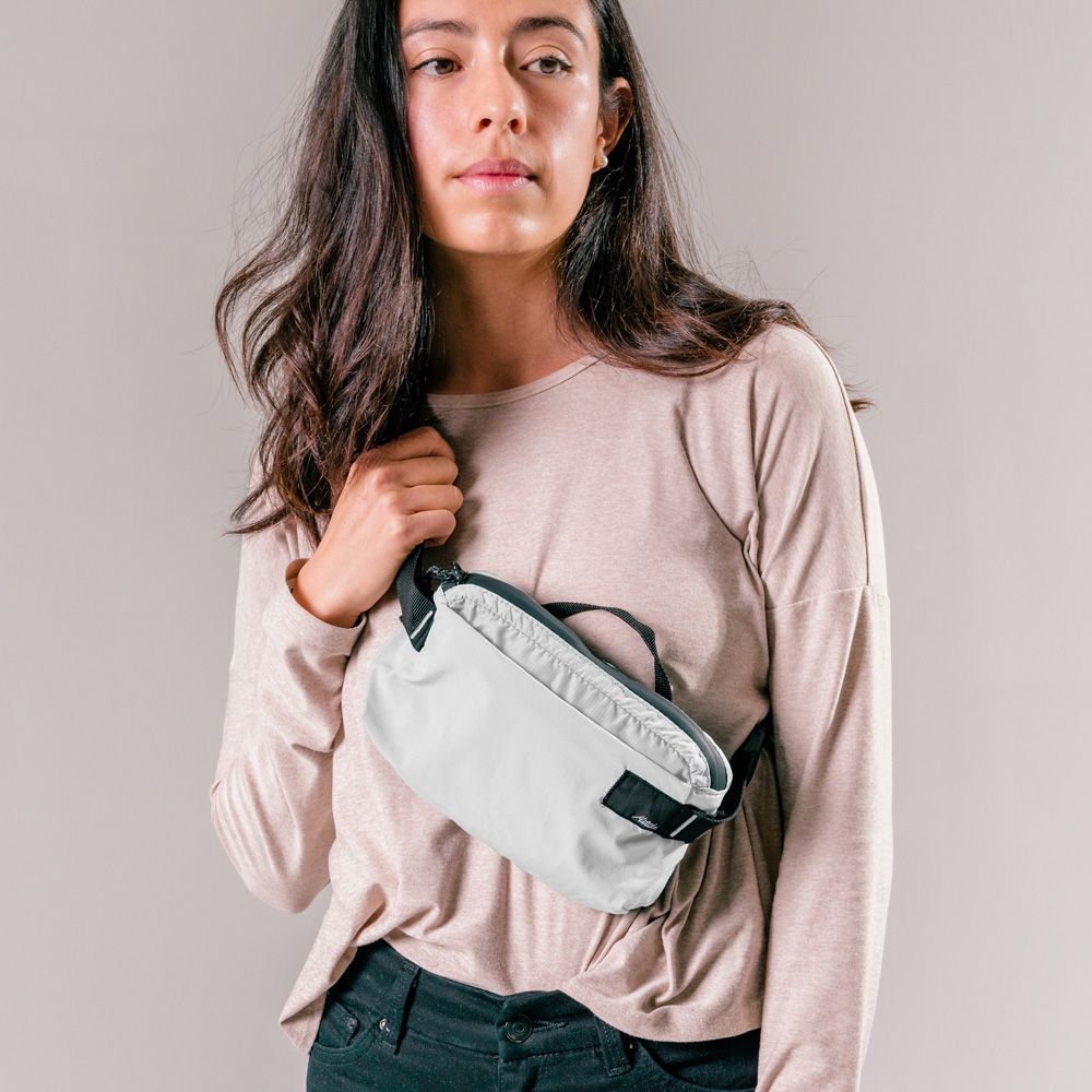 Matador Matador ReFraction Packable Sling White MATOG2HP01W tassen online bestellen bij Kathmandu Outdoor & Travel