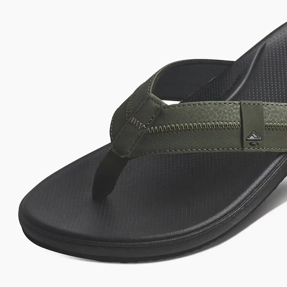 Reef Cushion Phantom 2.0  Olive/Gum CJ5258-51 slippers online bestellen bij Kathmandu Outdoor & Travel