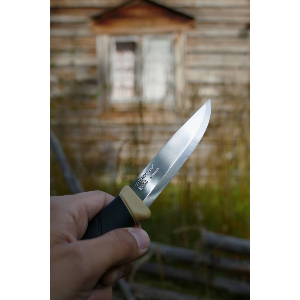 Morakniv Companion RVS Desert MO 14065-Desert messen & tools online bestellen bij Kathmandu Outdoor & Travel