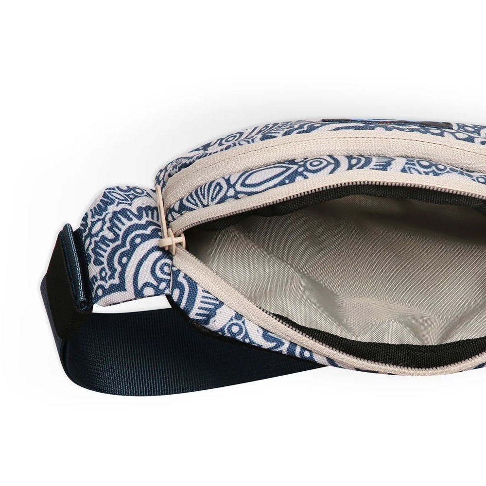 Kavu Spectator Divine Damask 9065-2510 tassen online bestellen bij Kathmandu Outdoor & Travel