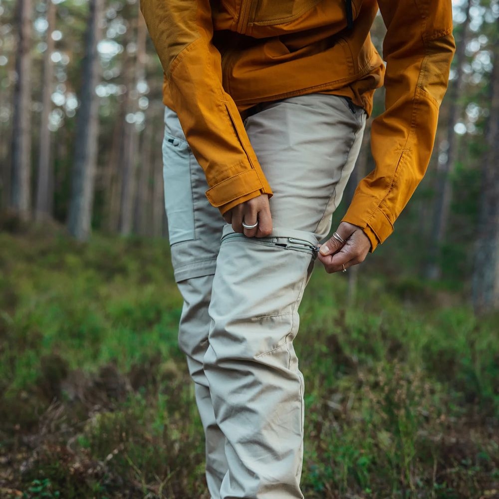 Lundhags Tived Zip-Off Pant Women's Sand 43004-23-730 broeken online bestellen bij Kathmandu Outdoor & Travel