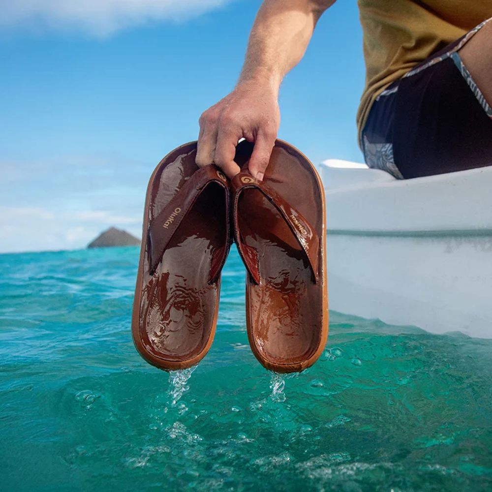 Olukai Pili Fox/Fox 10553-FXFX slippers online bestellen bij Kathmandu Outdoor & Travel
