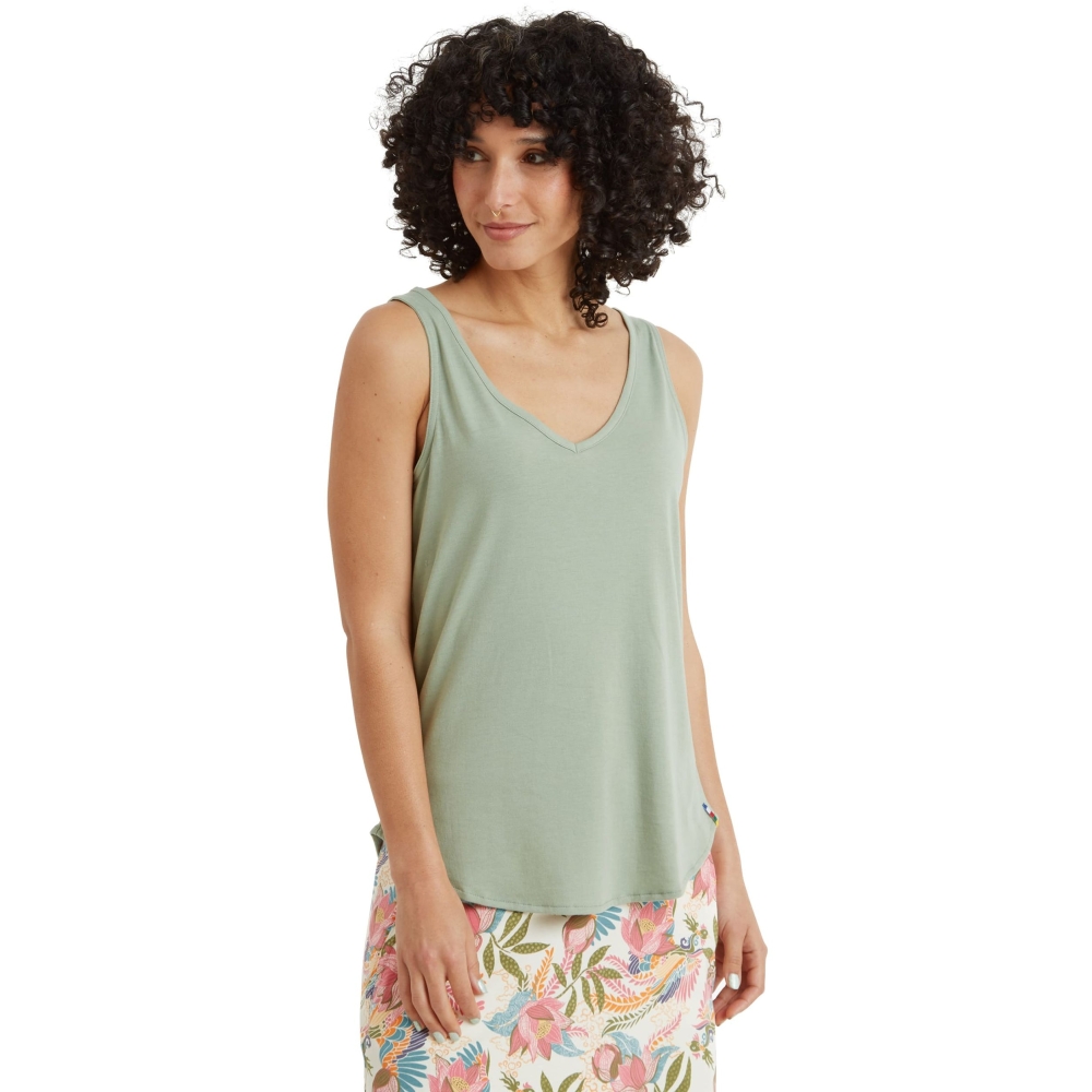 Sherpa Adventure Gear Bali V-Neck Tank Women's Celery SW20029-830 shirts en tops online bestellen bij Kathmandu Outdoor & Travel