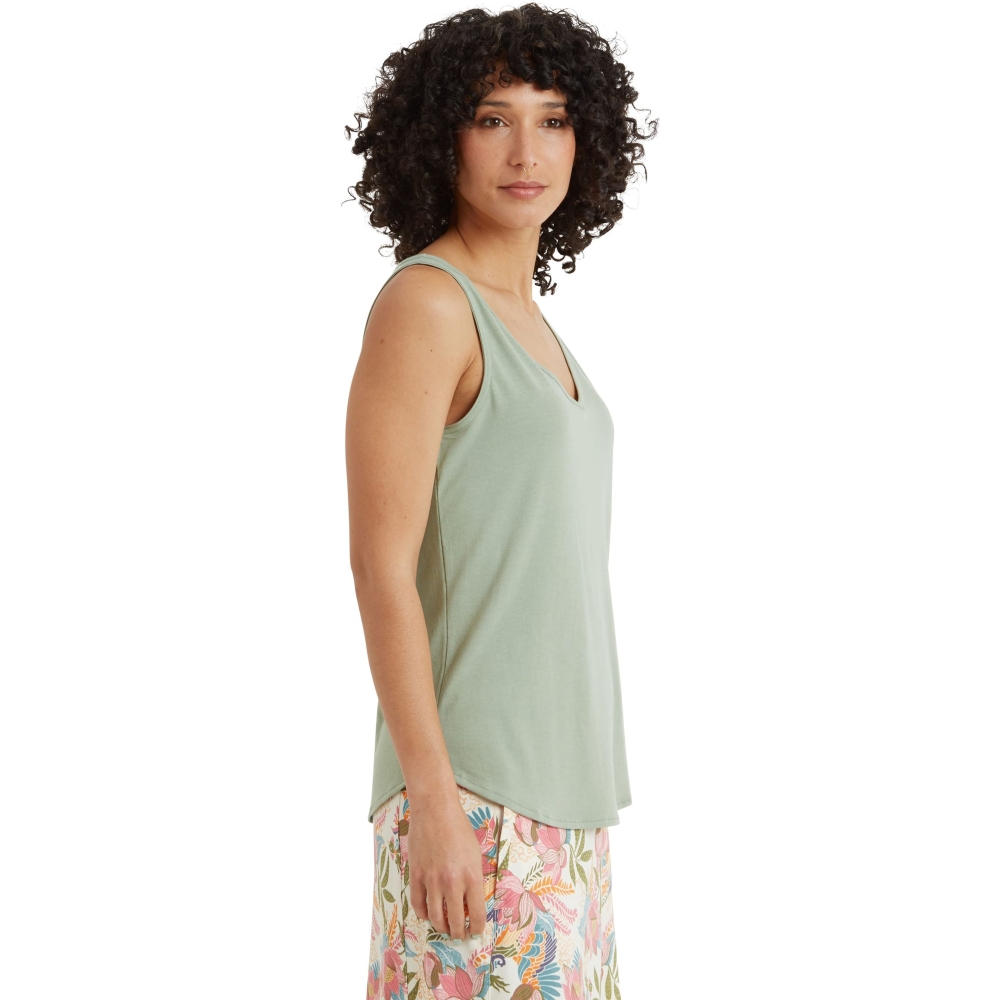 Sherpa Adventure Gear Bali V-Neck Tank Women's Celery SW20029-830 shirts en tops online bestellen bij Kathmandu Outdoor & Travel