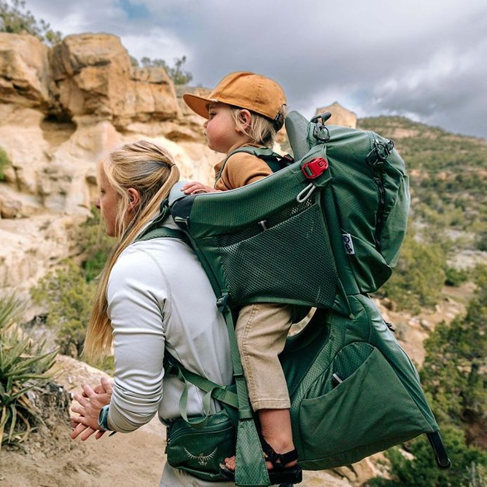 Osprey Poco Premium Child Carrier Koseret Green 10005973 kinderdragers online bestellen bij Kathmandu Outdoor & Travel
