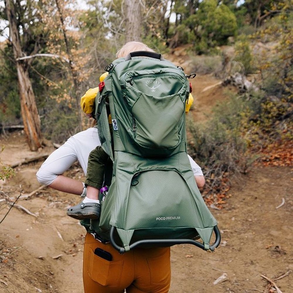 Osprey Poco Premium Child Carrier Koseret Green 10005973 kinderdragers online bestellen bij Kathmandu Outdoor & Travel