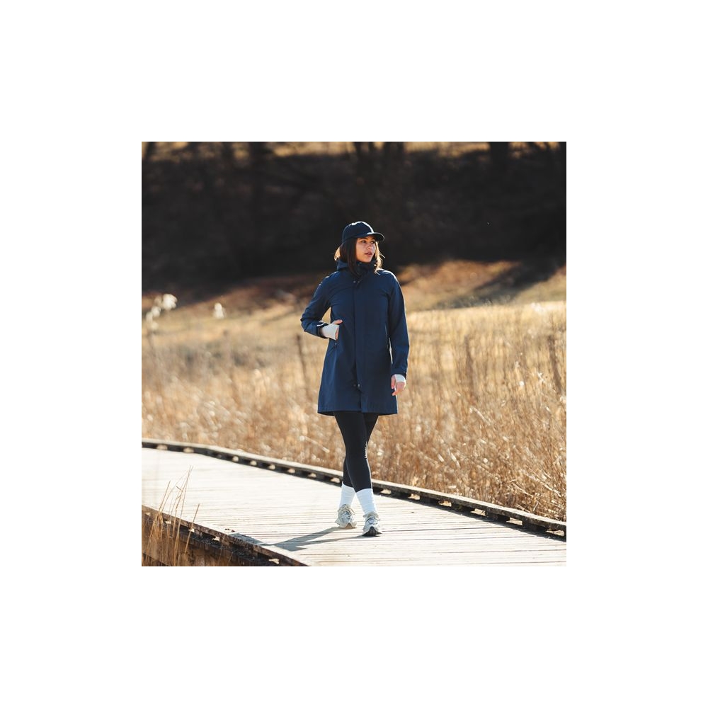 Bergans Urban 2L Shell Coat Women's Navy Blue 3565-557 jassen online bestellen bij Kathmandu Outdoor & Travel