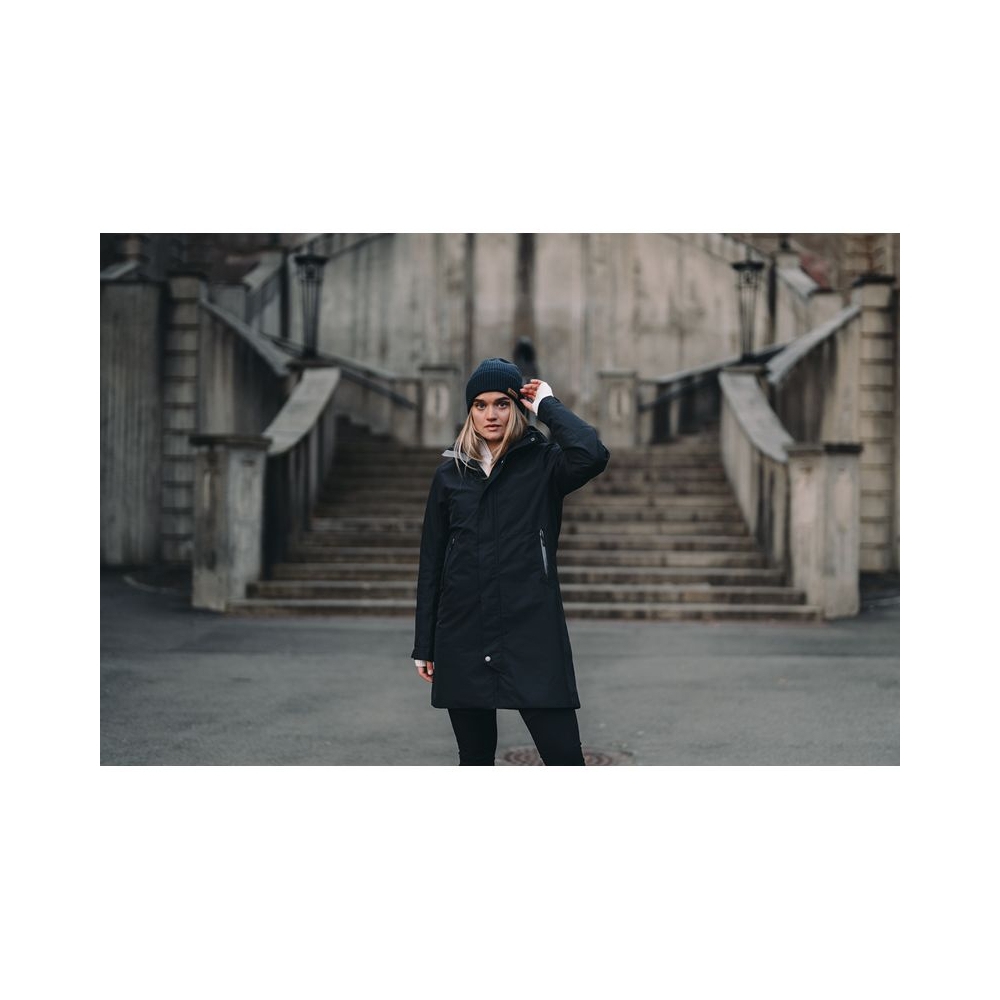 Bergans Urban Insulated Shell Coat Women Black 3643-91 jassen online bestellen bij Kathmandu Outdoor & Travel