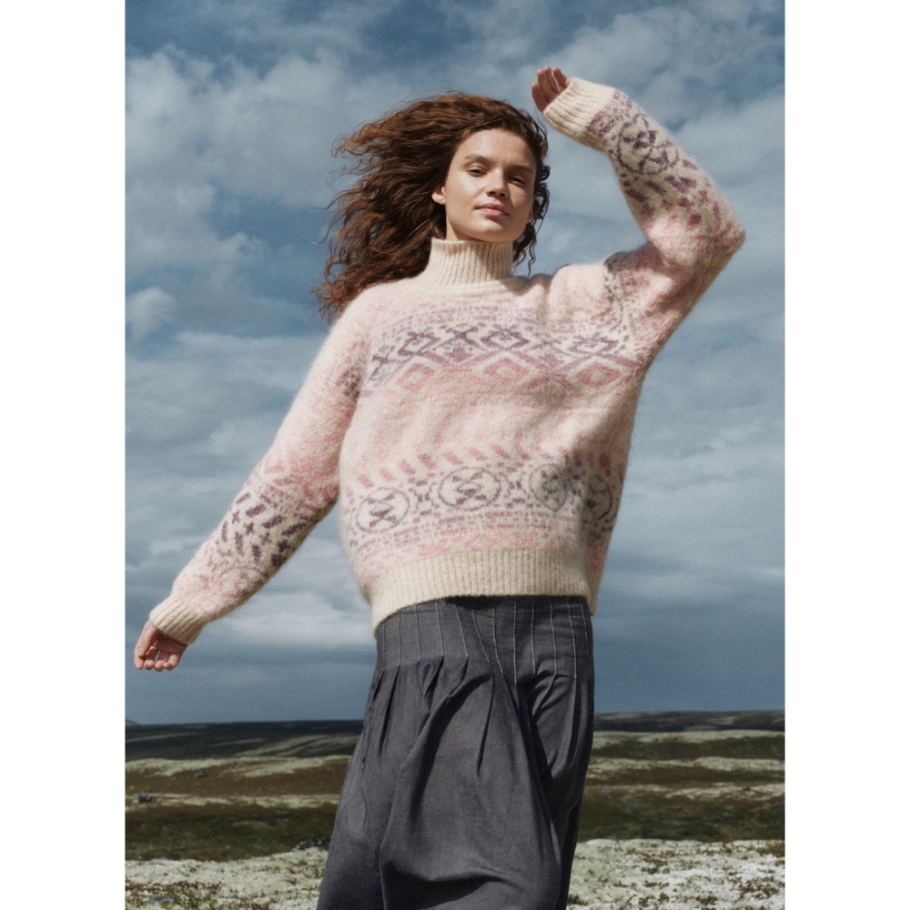 Dale Highland Feminine Sweater Offwhite  Pink Ombre 96101-A00 fleeces en truien online bestellen bij Kathmandu Outdoor & Travel