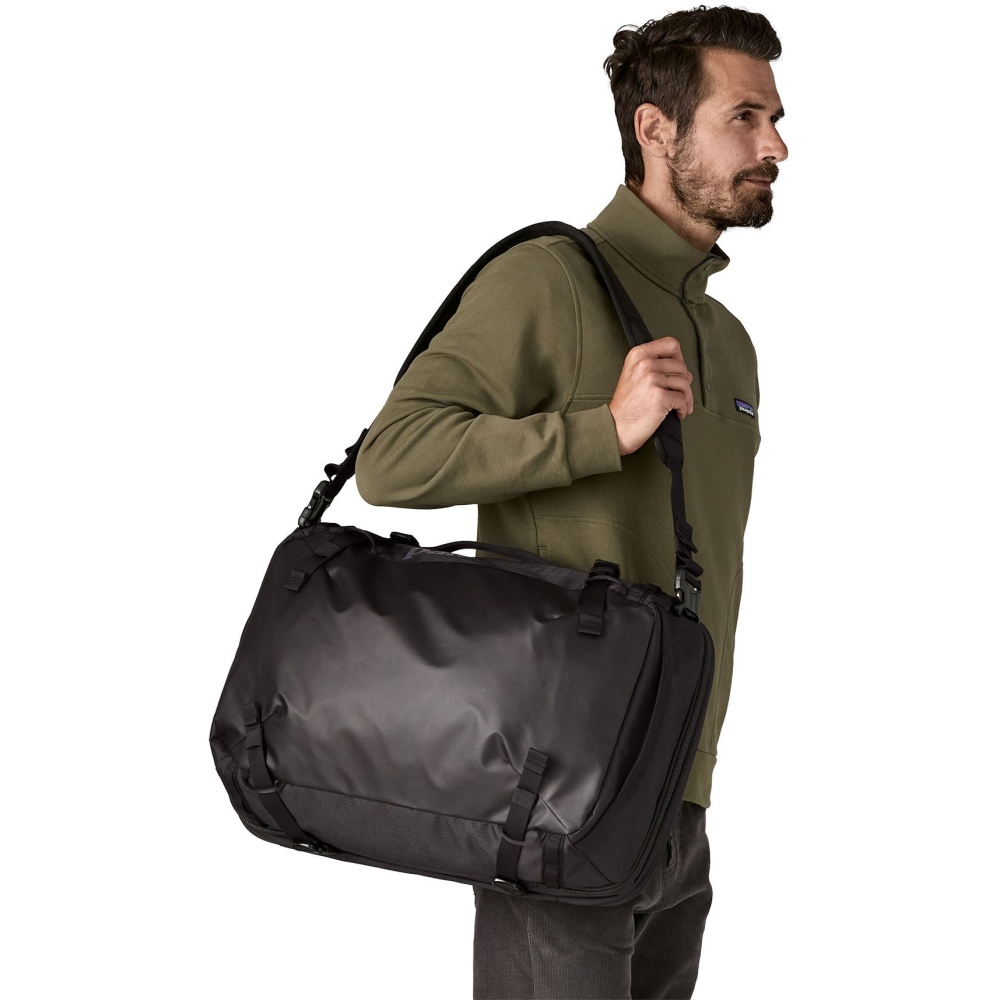 Patagonia Black Hole MLC Black w/Black 49307-BOB-ALL reistassen online bestellen bij Kathmandu Outdoor & Travel