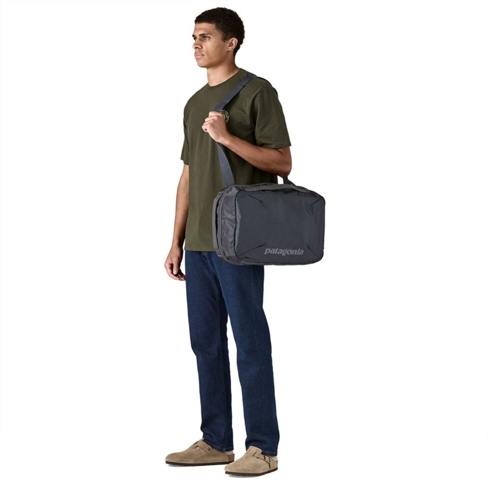 Patagonia Black Hole Micro MLC Smolder Blue 49260-SMDB-ALL reistassen online bestellen bij Kathmandu Outdoor & Travel