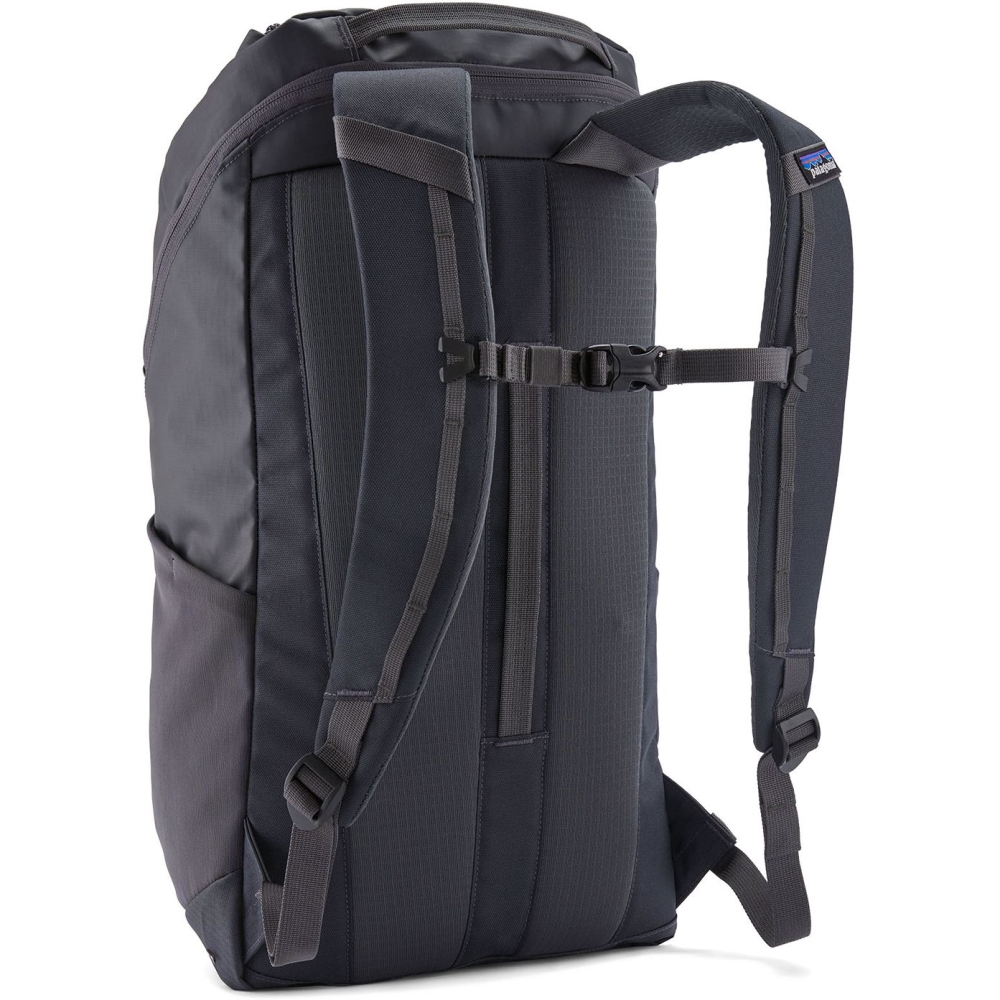 Patagonia Black Hole Pack 25L Smolder Blue w/Forge Grey 49298-SMFO-ALL dagrugzakken online bestellen bij Kathmandu Outdoor & Travel