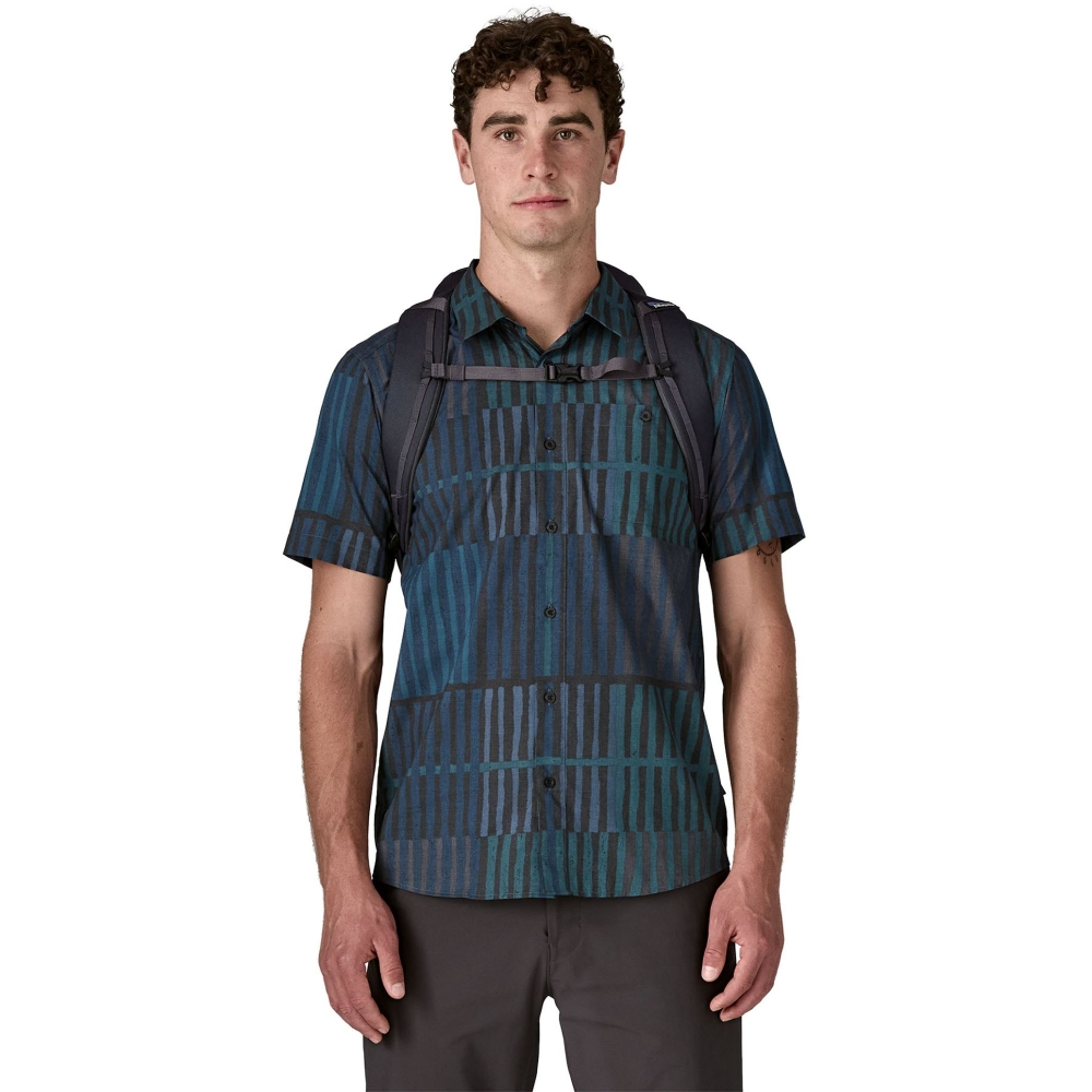Patagonia Black Hole Pack 25L Smolder Blue w/Forge Grey 49298-SMFO-ALL dagrugzakken online bestellen bij Kathmandu Outdoor & Travel