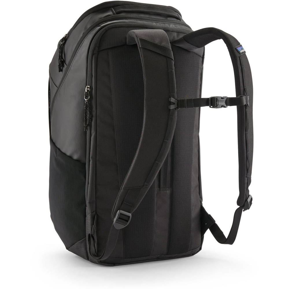 Patagonia Black Hole Pack 32L Black w/Black 49302-BOB-ALL dagrugzakken online bestellen bij Kathmandu Outdoor & Travel